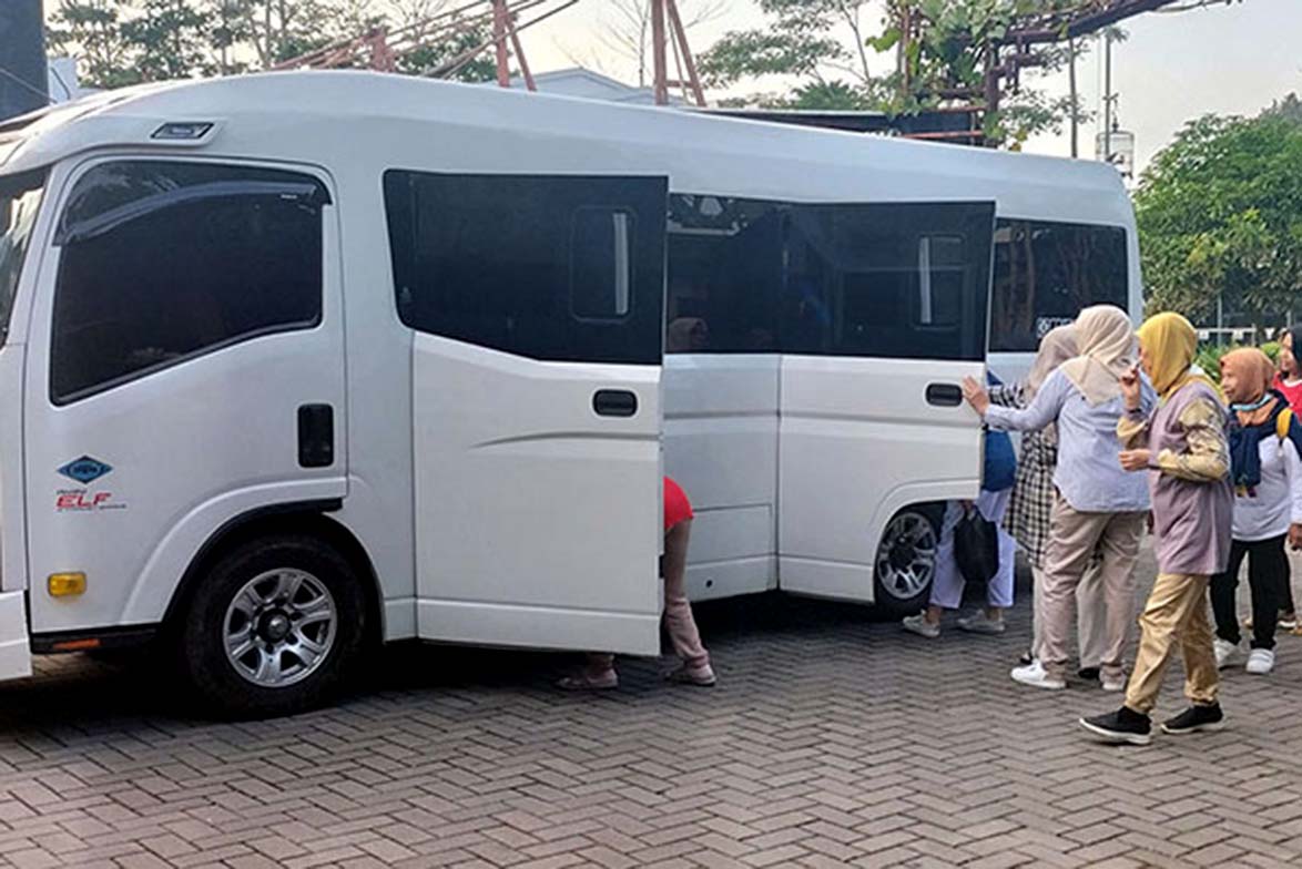 Sewa Hiace Lenteng Agung